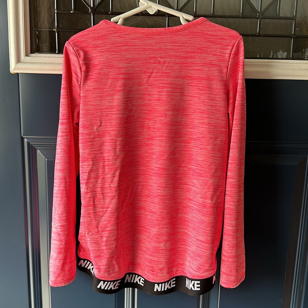 Nike Top - Picture 6 of 8